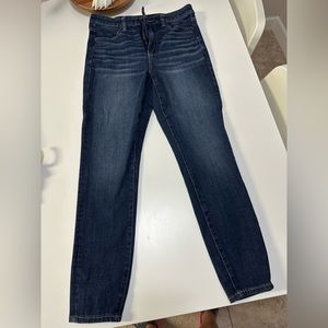 American Eagle dark wash Skinny Jean US 6